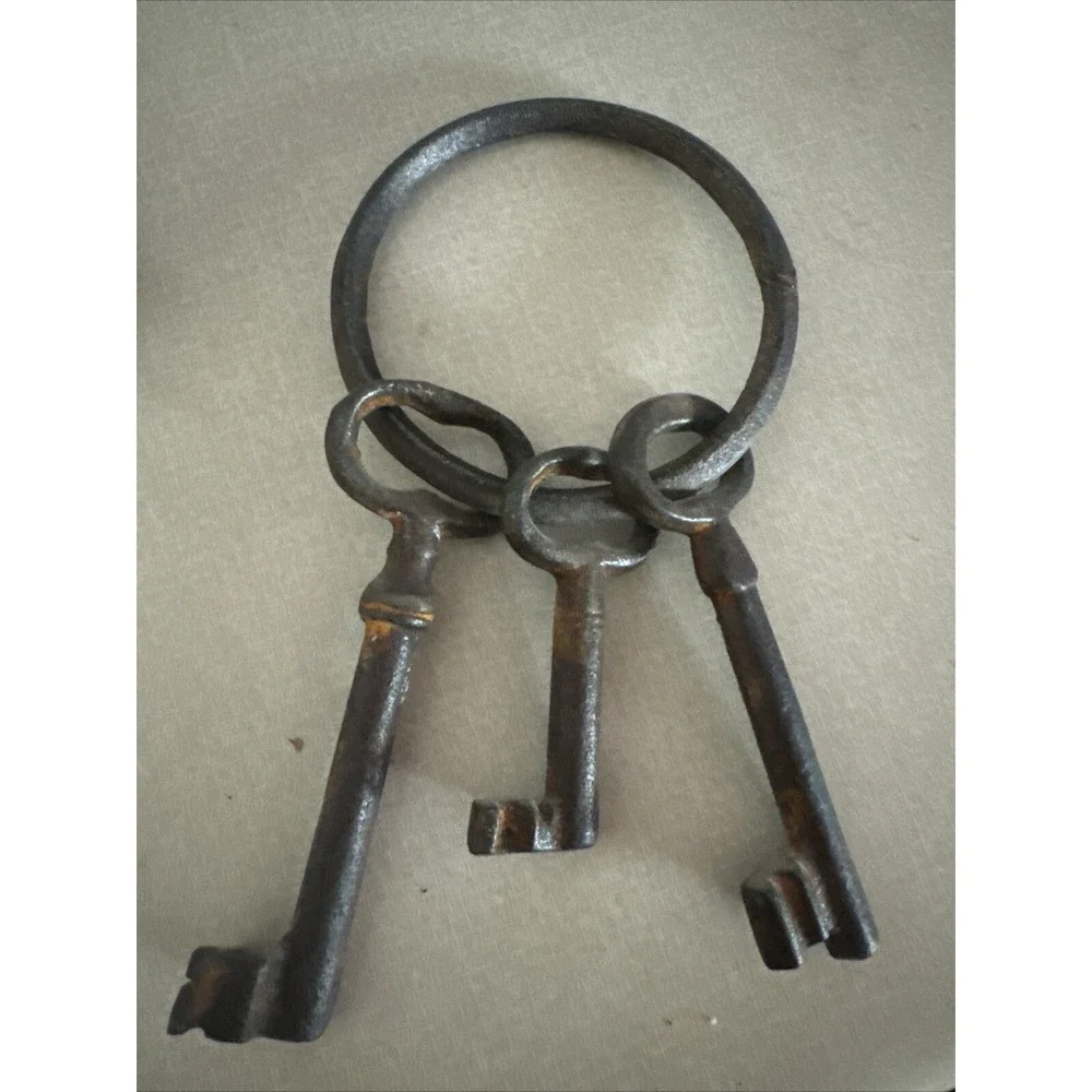 3 Vintage Cast Iron Skeleton Key Set on Ring 3.5